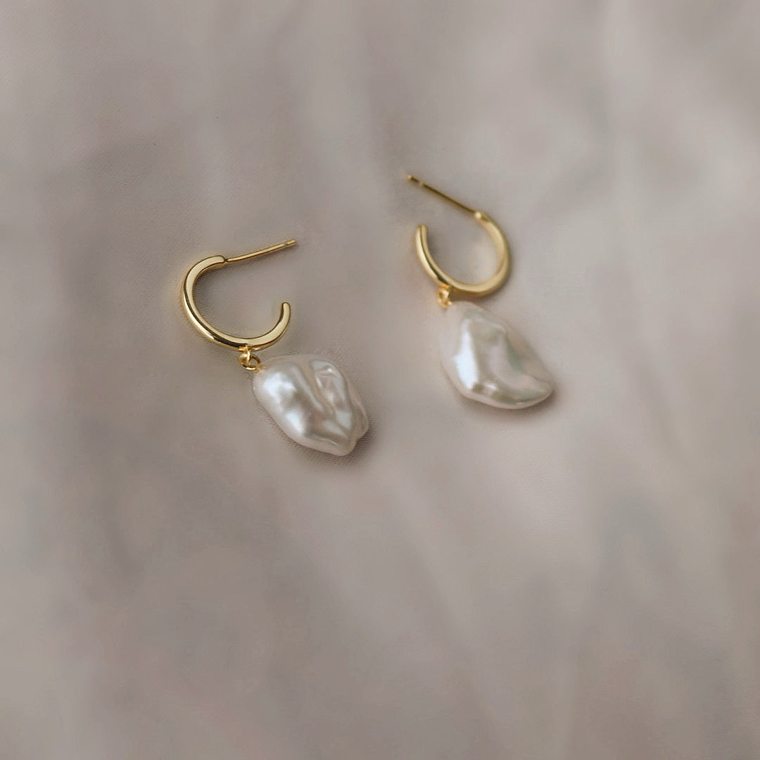 Clara Earrings - Gold